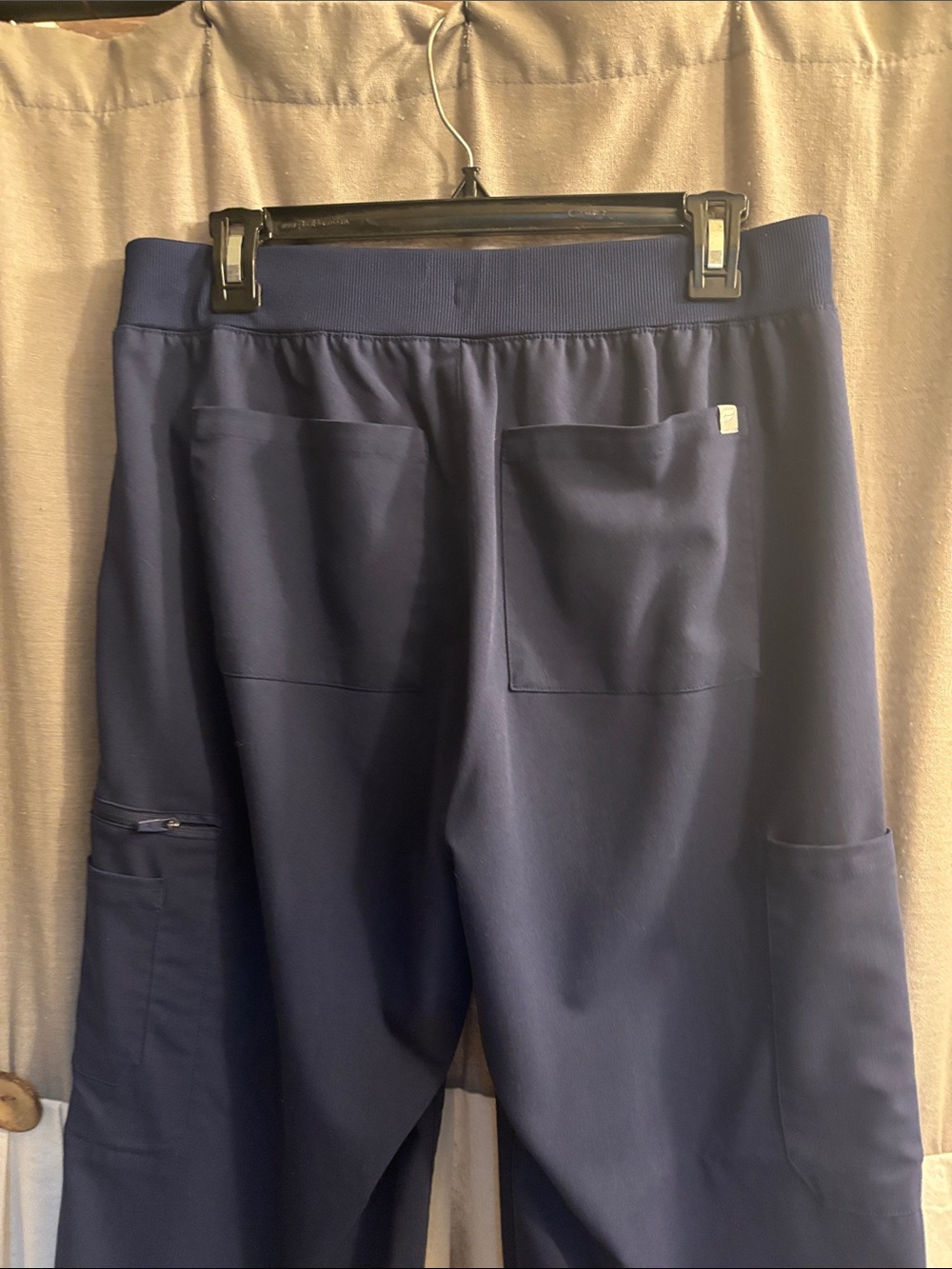 Fabletics scrub set XL L - Picture 8 of 8
